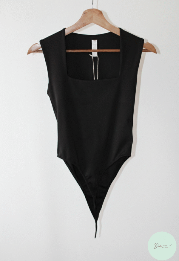 Body con Escote Cuadrado