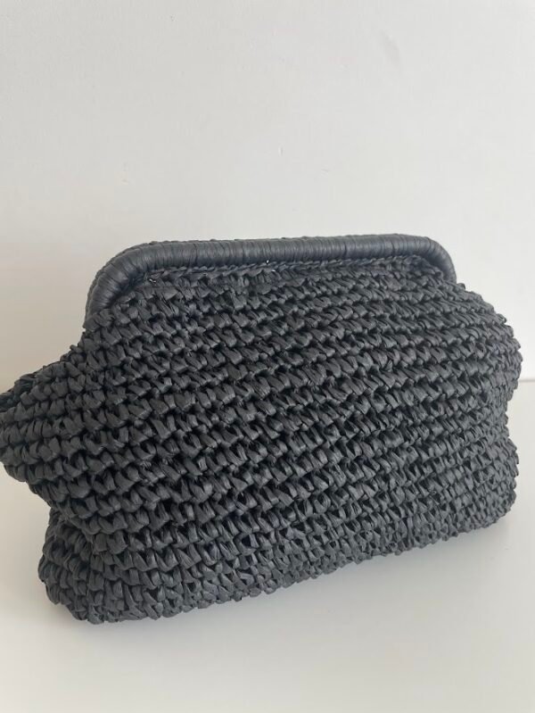 Bolso boca de pez rafia