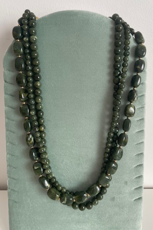 Collar triple cuentas