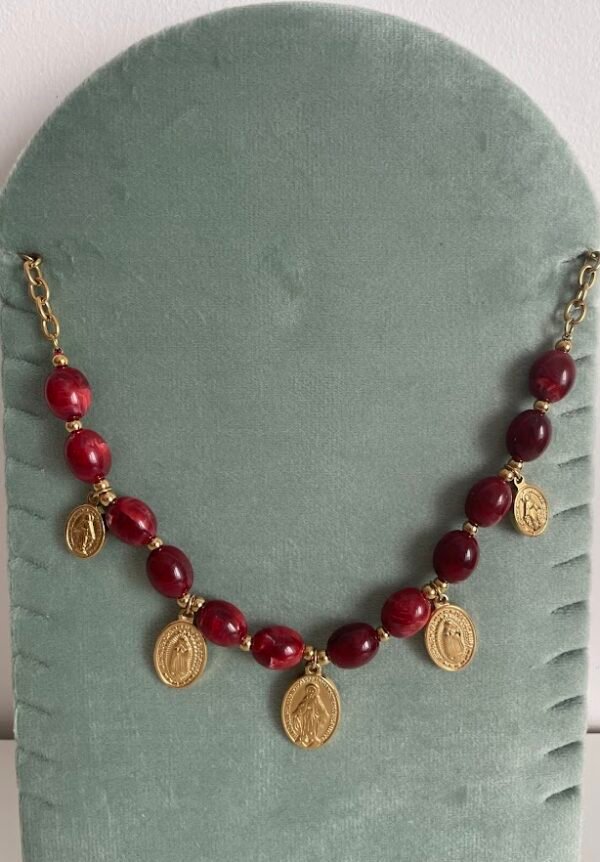 Collar virgen